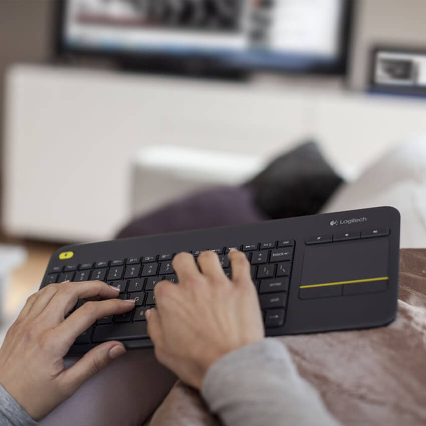 Logitech K400 Plus Vezeték Nélküli Billentyűzet (920-007157)