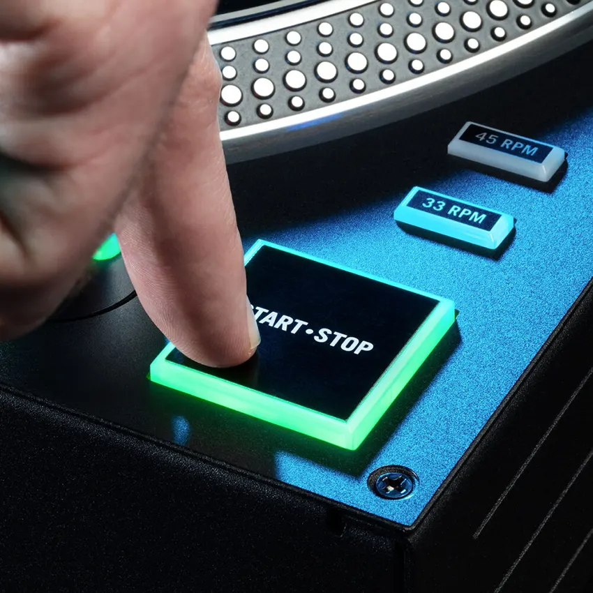 TWELVE-MKII-10 Controlador RANE TWELVE MKII con Vinilo de 12" en Plato Motorizado