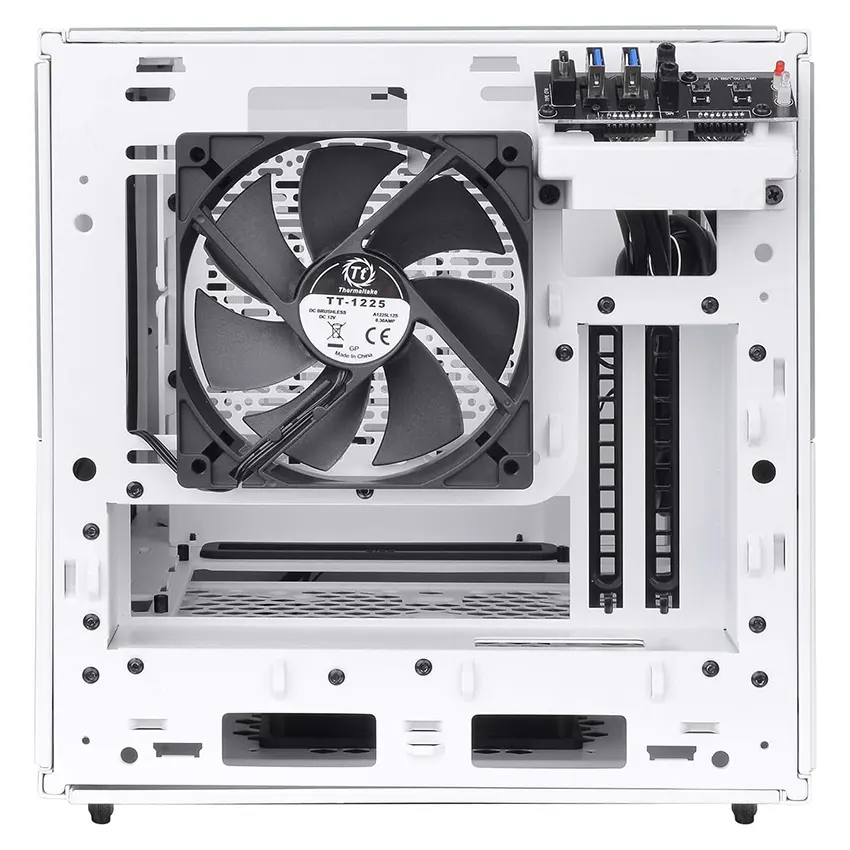 Mini Gabinete Thermaltake The Tower 100, Mini-ITX, Sin Fuente, Vidrio Templado, 2 Fan 12 cm, Blanco Mini Gabinete Thermaltake The Tower 100, Mini-ITX, Sin Fuente, Vidrio Templado, 2 Fan 12 cm, Blanco