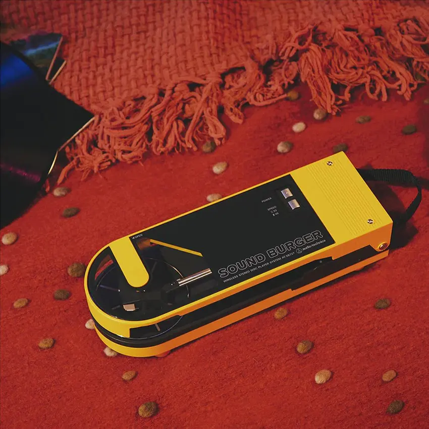 Bandeja Giradiscos Portátil Audio-Technica Sound Burger AT-SB727-YL con Bluetooth (Amarilla) Bandeja Giradiscos Portátil Audio-Technica Sound Burger AT-SB727-YL con Bluetooth (Amarilla)