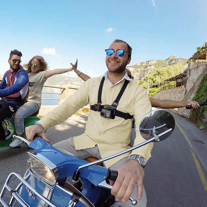 GoPro Sports Kit (Chesty + Handlebar / Seatpost / Pole Mount + Estuche) GoPro Sports Kit (Chesty + Handlebar / Seatpost / Pole Mount + Estuche)