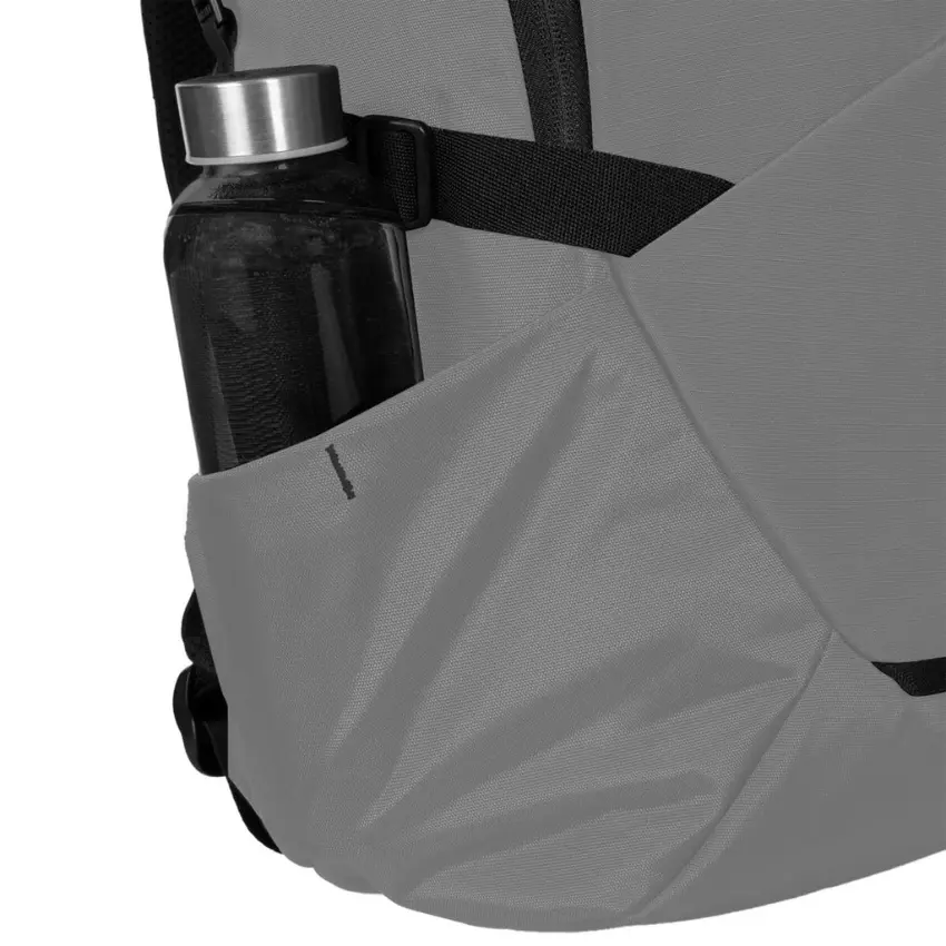 Mochila Targus Terra EcoSmart, Admite Notebook de 16", Gris Mochila Targus Terra EcoSmart, Admite Notebook de 16", Gris