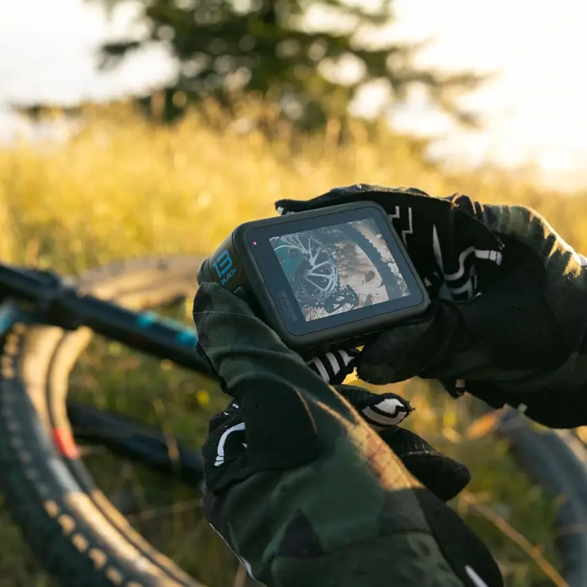 Cámara GoPro HERO13 Black, 27MP, Pantalla táctil, Wi-Fi, Bluetooth, Sumergible