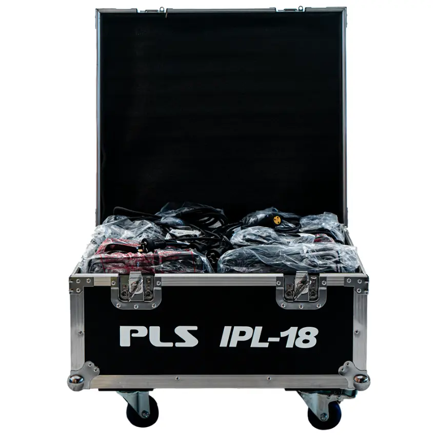 8 Spot PLS IPL-18, 18 LEDs x 6W RGBWAUV, Incluye Flight Case 8 Spot PLS IPL-18, 18 LEDs x 6W RGBWAUV, Incluye Flight Case