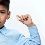 Protectores Auditivos Alpine Pluggies Kids, Gris Claro, Con Estuche