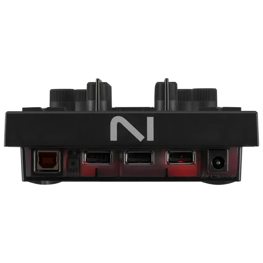 Controlador Native Instruments Traktor X1 MK3