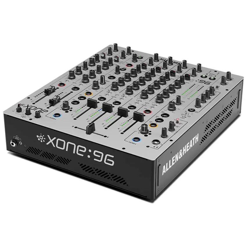 Mezclador de 6 Canales Allen & Heath XONE:96 con Placa de Sonido USB