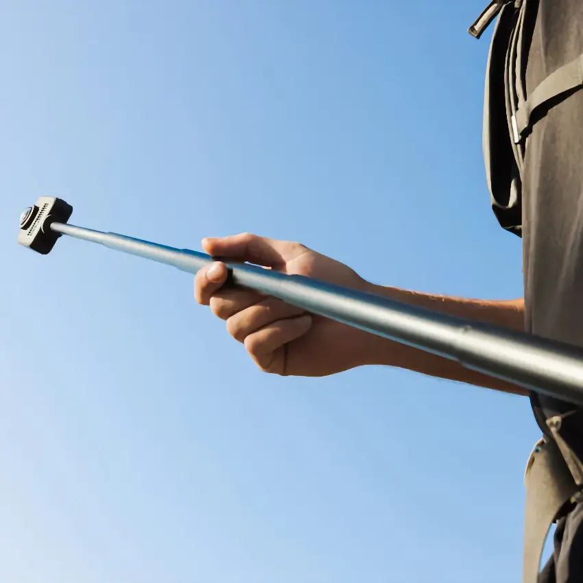 Cámara GoPro MAX2 360 Accessory Bundle, Poste de Extensión, 2 Baterías Enduro, Tarjeta SanDisk MicroSD de 64 GB