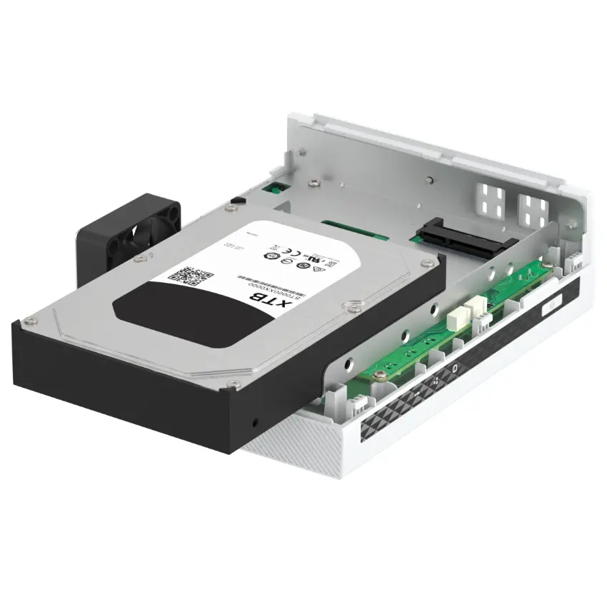 NAS de Escritorio QNAP TS-133-US de 1 Bahía, ARM Cortex-A55 de cuatro núcleos, 2 GB RAM DDR4, Sin disco
