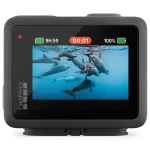 Cámara GoPro HERO Action Camera Specialty Bundle, The Handler, 3 Soportes Adhesivos Curvos, 3 Soportes Adhesivos Planos, Hebilla de Montaje + Tornillo de Mariposa, Tarjeta SanDisk MicroSD de 64 GB, Estuche